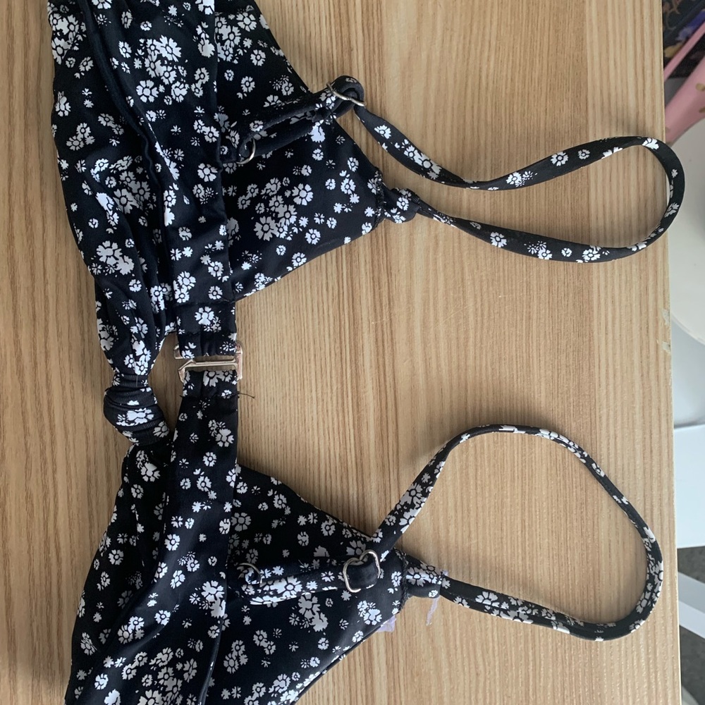 Dippin’ Daisy’s Swim Top!